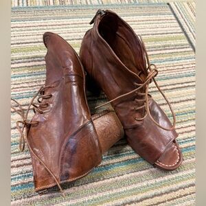 Officine Creative Brown Leather Lace Up Peep Toe Ankle Boots 37 Made in Italy
